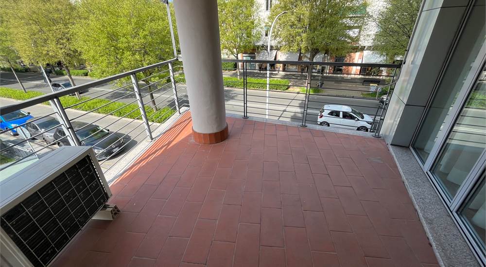 Photo 32