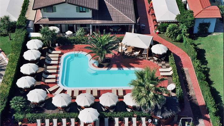 STABILIMENTO BALNEARE - IN VERSILIA
