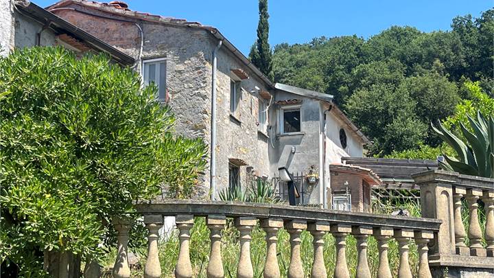 VILLETTA CON PISCINA COLLINE DEL SOLE 