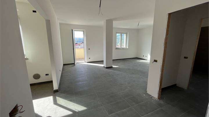 4 VANI RECENTE COSTRUZIONE LA PIEVE (SP)