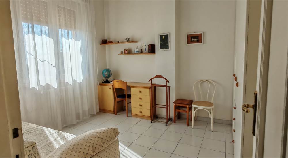 Photo 37