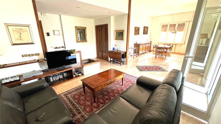 2 APPARTAMENTI - ZONA OSPEDALE (Sp) 